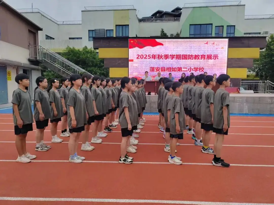 传承国防精神__国防中的精神长城