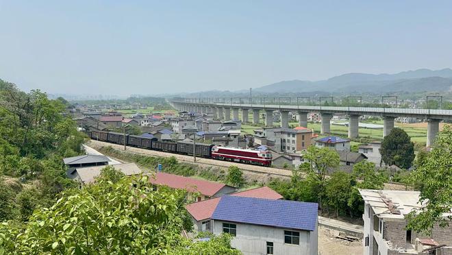 铁路防护栅栏通用参考图_铁路防护栅栏设计规范_