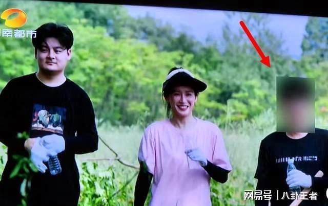李维嘉被除名！《向往》重播被打码，曾消失1年，疑因开代孕公司_李维嘉被除名！《向往》重播被打码，曾消失1年，疑因开代孕公司_