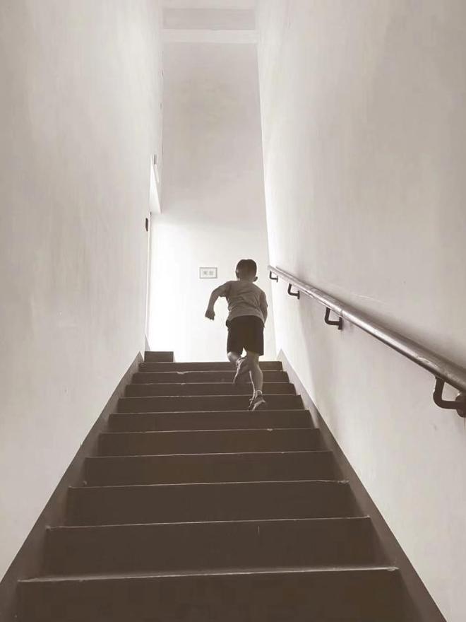 电梯房保值还是楼梯房保值_楼梯房电梯房保值_