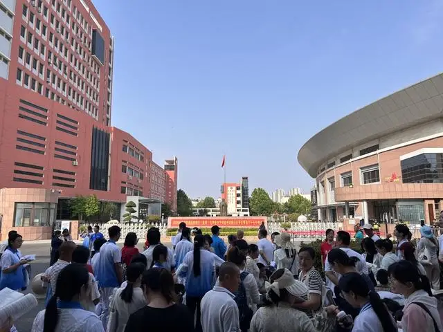 _走出考场，马不停蹄，综招考试确认及面试安排公布，部分院校采取线上面试_走出考场，马不停蹄，综招考试确认及面试安排公布，部分院校采取线上面试