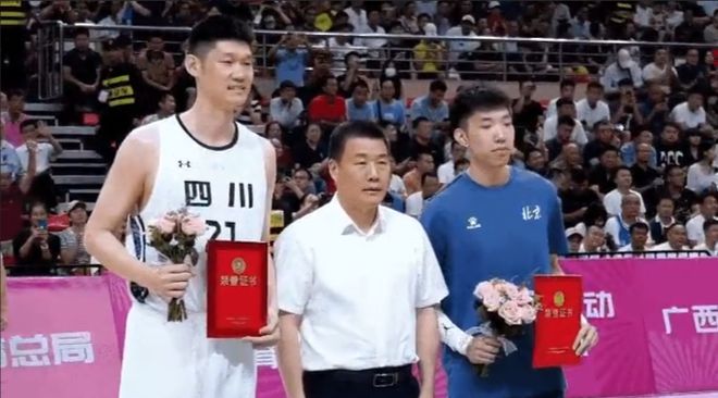 四川逆转北京全运会4连胜：周琦23+14孙铭徽11+15 廖三宁22分_四川逆转北京全运会4连胜：周琦23+14孙铭徽11+15 廖三宁22分_