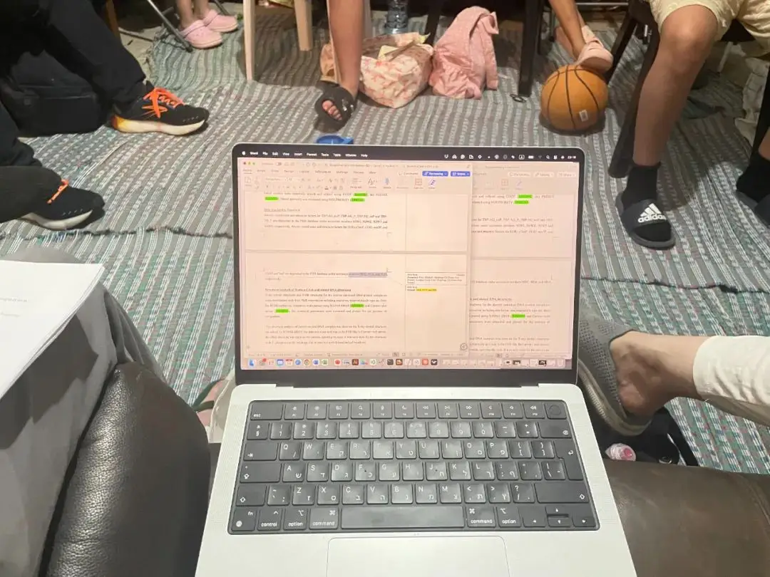 读博读到一半，我的大学被炸了