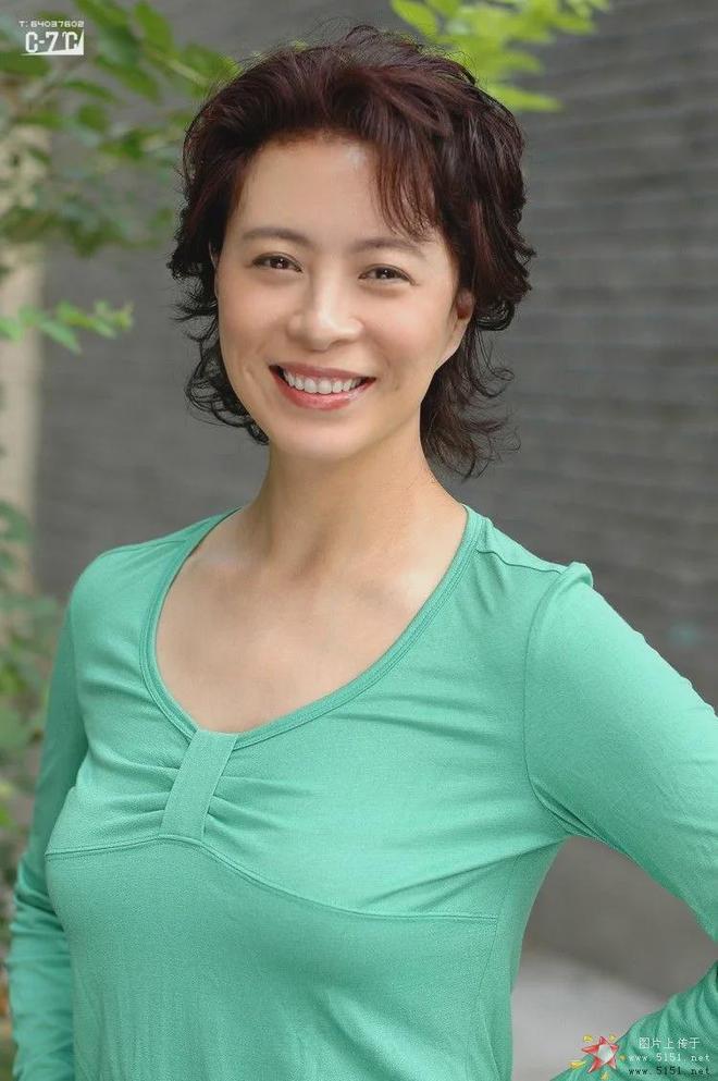 帅气小鲜肉泳装图片_绯闻主角_