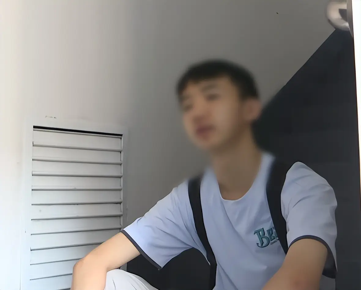 高考575分被赶出家门反转！曾写遗书威胁父母，网友：活该！_高考575分被赶出家门反转！曾写遗书威胁父母，网友：活该！_