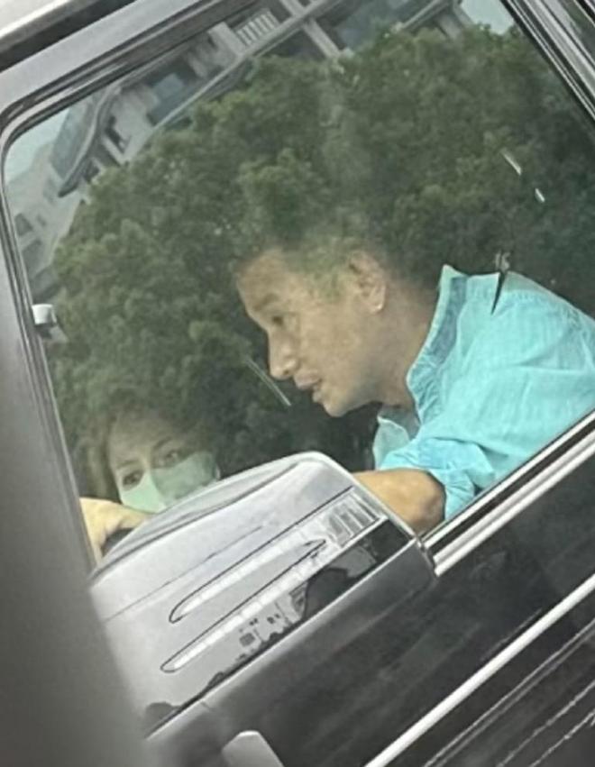 姚笛疑似坐文章副驾？11年后再看他们俩的境遇，各有各的“落魄”