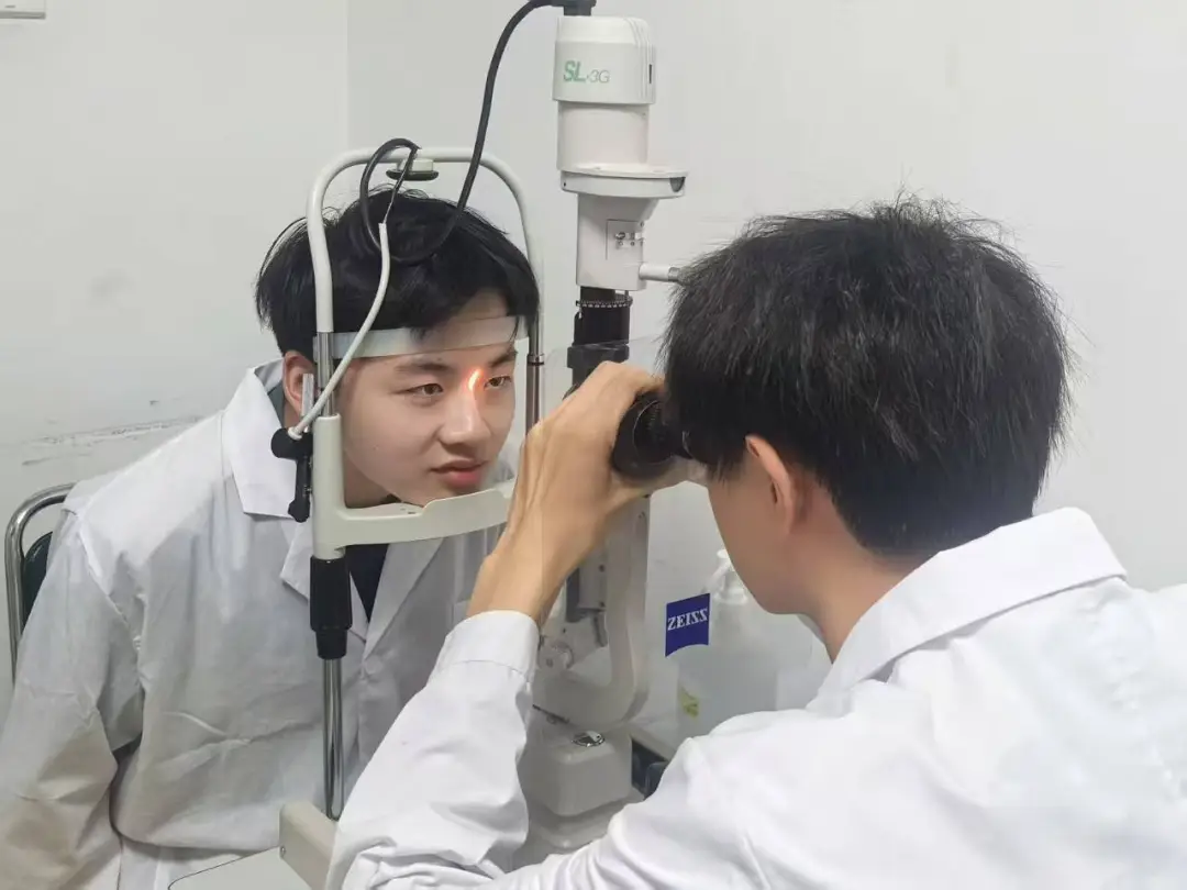 _教师节系列·雕璞｜李光宇：以特色班级为基，培育光明守护者_教师节系列·雕璞｜李光宇：以特色班级为基，培育光明守护者