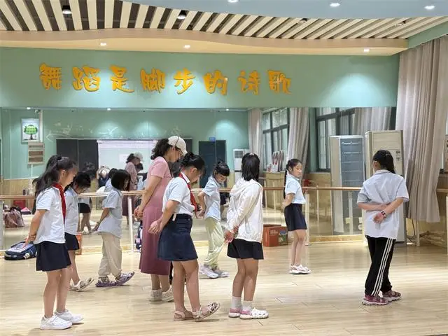 合肥黄梅戏培训班_合肥市黄梅戏戏友协会_