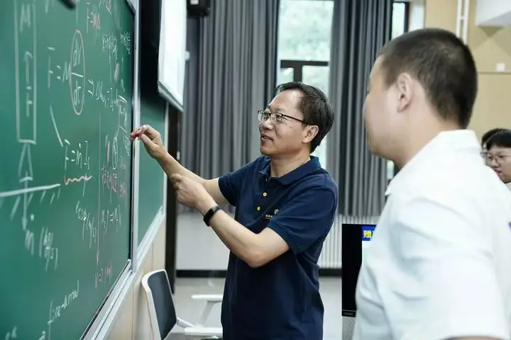 北京顶尖集团创始人__北京顶尖时代科技发展有限公司
