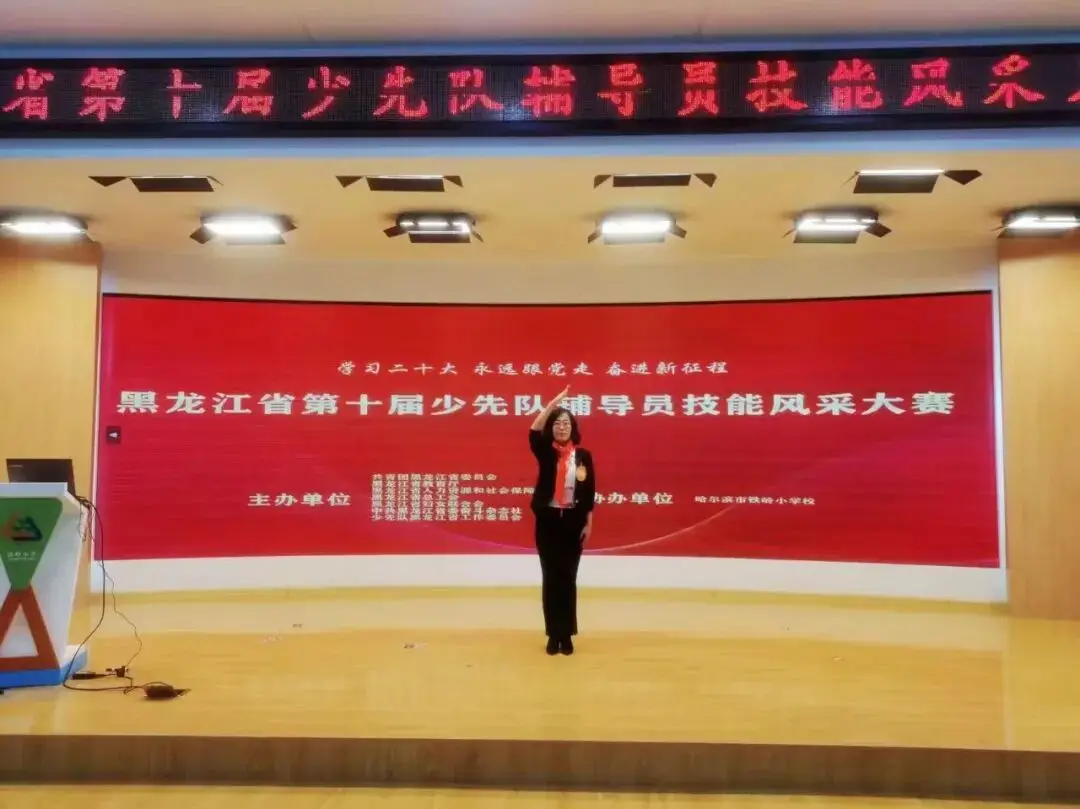 辅导员做好学生的守护者_争做新时代辅导员_