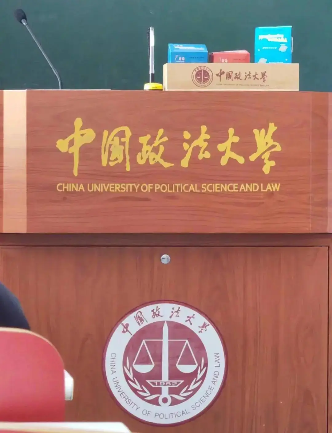 文科生报考公务员哪个专业最广_文科报考公务员的专业_