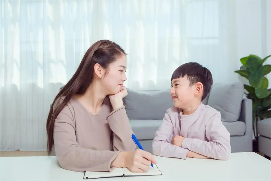 总盯着孩子的错？你的 “纠正欲”，可能正在磨掉他的勇气__总盯着孩子的错？你的 “纠正欲”，可能正在磨掉他的勇气
