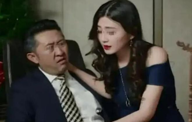 _虎妈猫爸壮壮妈剧照_虎妈猫爸罗素出轨了吗