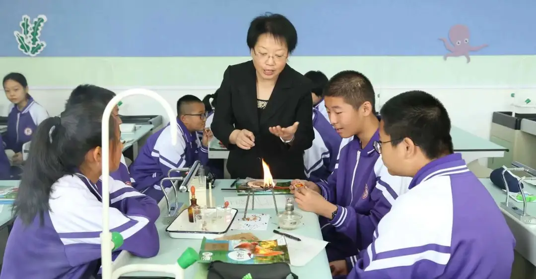 _北京发布“中小学生身心健康二十条”：让孩子动起来、笑起来、强起来_北京发布“中小学生身心健康二十条”：让孩子动起来、笑起来、强起来