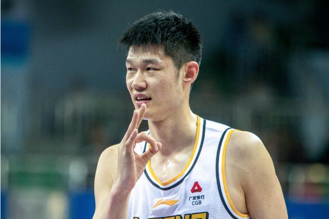广厦最稳定核心：胡金秋27分连3场20+ 连创总决赛纪录导逆转