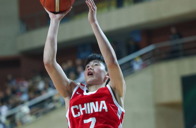 nba火箭30分狂胜掘金_美国打尼日利亚狂胜83分_
