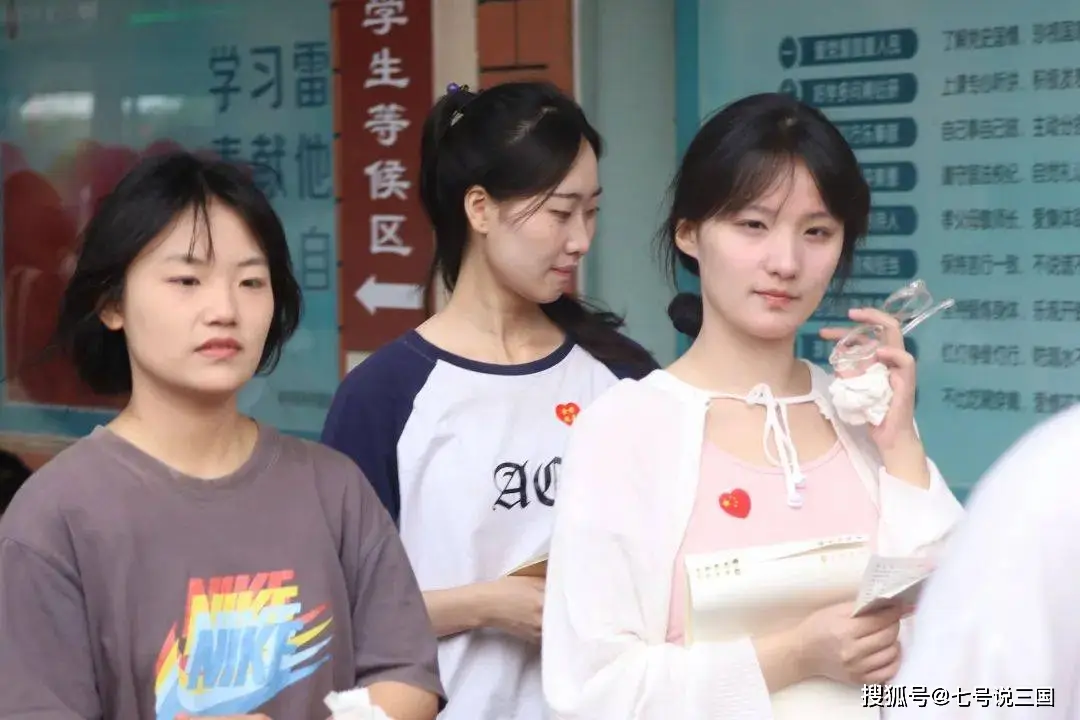 中国高考一本录取率，最高和最低的10个省份，京津沪遥遥领先__中国高考一本录取率，最高和最低的10个省份，京津沪遥遥领先