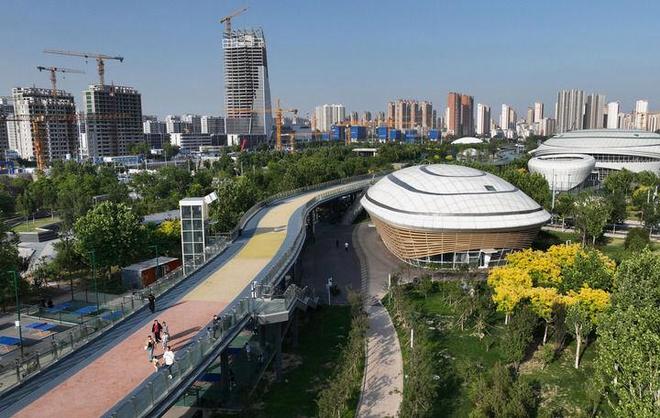 走出一条中国特色城市发展道路——以习近平同志为核心的党中央引领城市工作纪实__走出一条中国特色城市发展道路——以习近平同志为核心的党中央引领城市工作纪实
