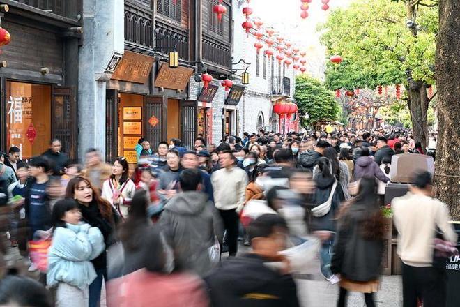 _走出一条中国特色城市发展道路——以习近平同志为核心的党中央引领城市工作纪实_走出一条中国特色城市发展道路——以习近平同志为核心的党中央引领城市工作纪实