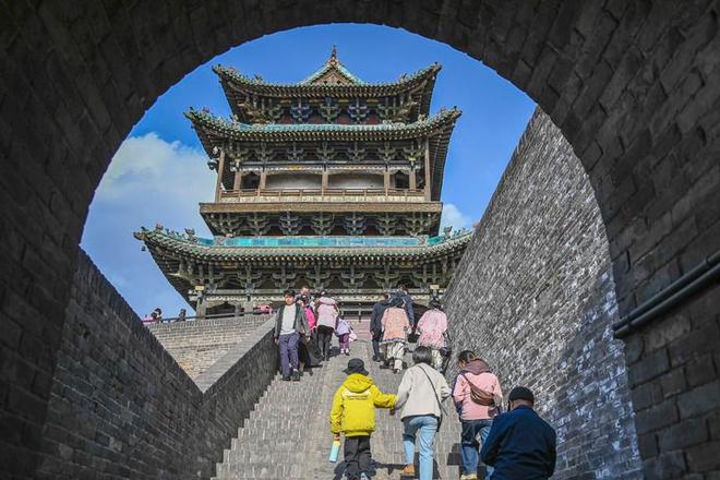 _走出一条中国特色城市发展道路——以习近平同志为核心的党中央引领城市工作纪实_走出一条中国特色城市发展道路——以习近平同志为核心的党中央引领城市工作纪实