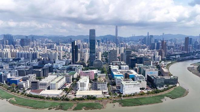 走出一条中国特色城市发展道路——以习近平同志为核心的党中央引领城市工作纪实__走出一条中国特色城市发展道路——以习近平同志为核心的党中央引领城市工作纪实