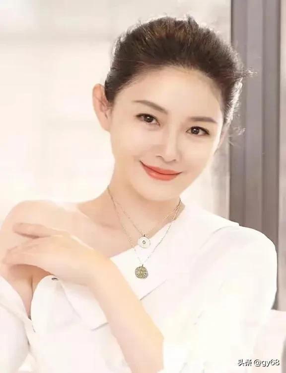 汪小菲全家出游乐开花，箖箖戒游戏玥儿显淡定！_汪小菲全家出游乐开花，箖箖戒游戏玥儿显淡定！_