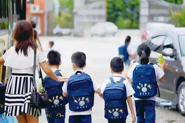 孩子提前进入叛逆期怎么办_提前适应幼儿园说说简短_