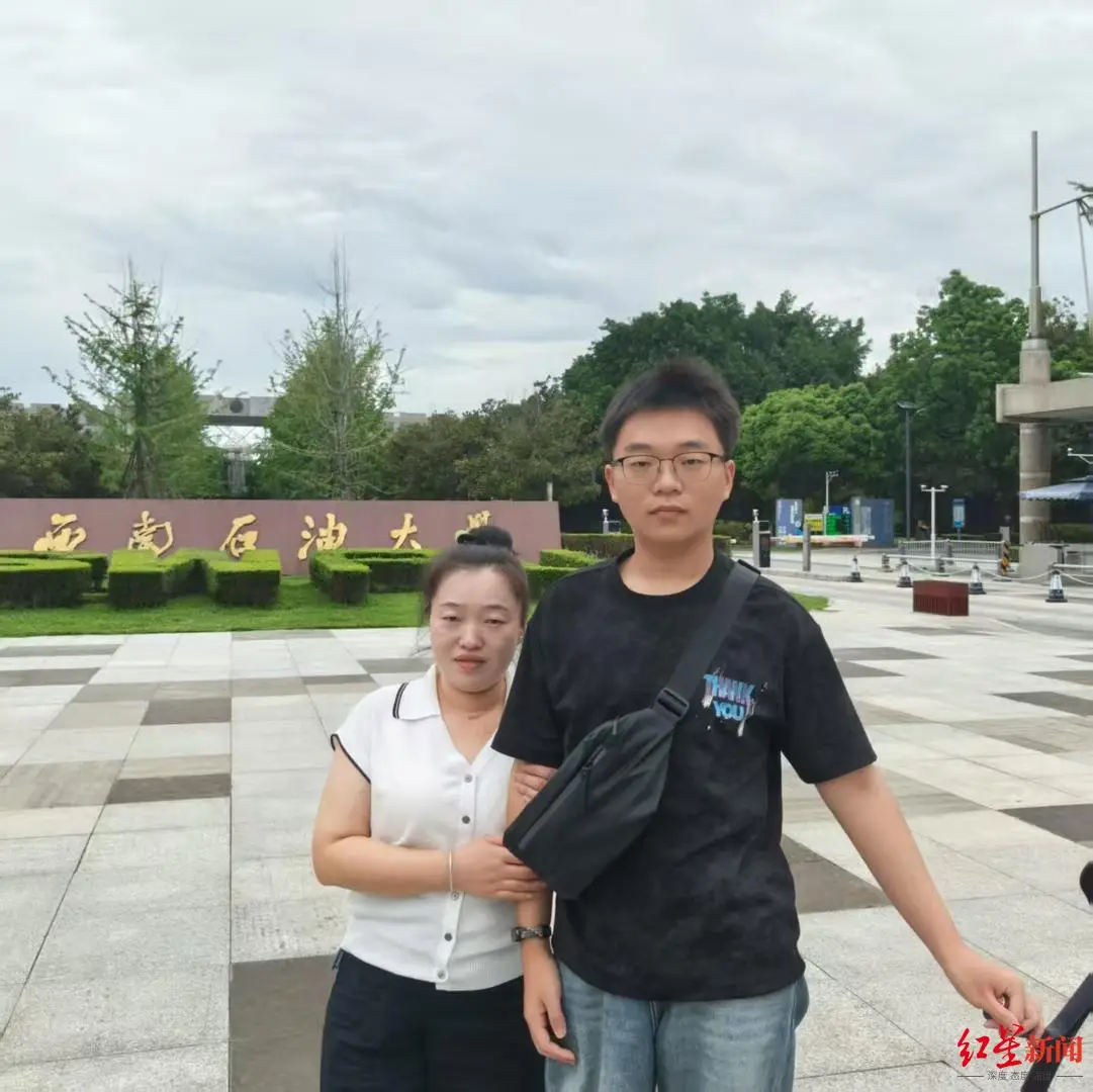 成都这位“瓷娃娃”，收到大学录取通知了