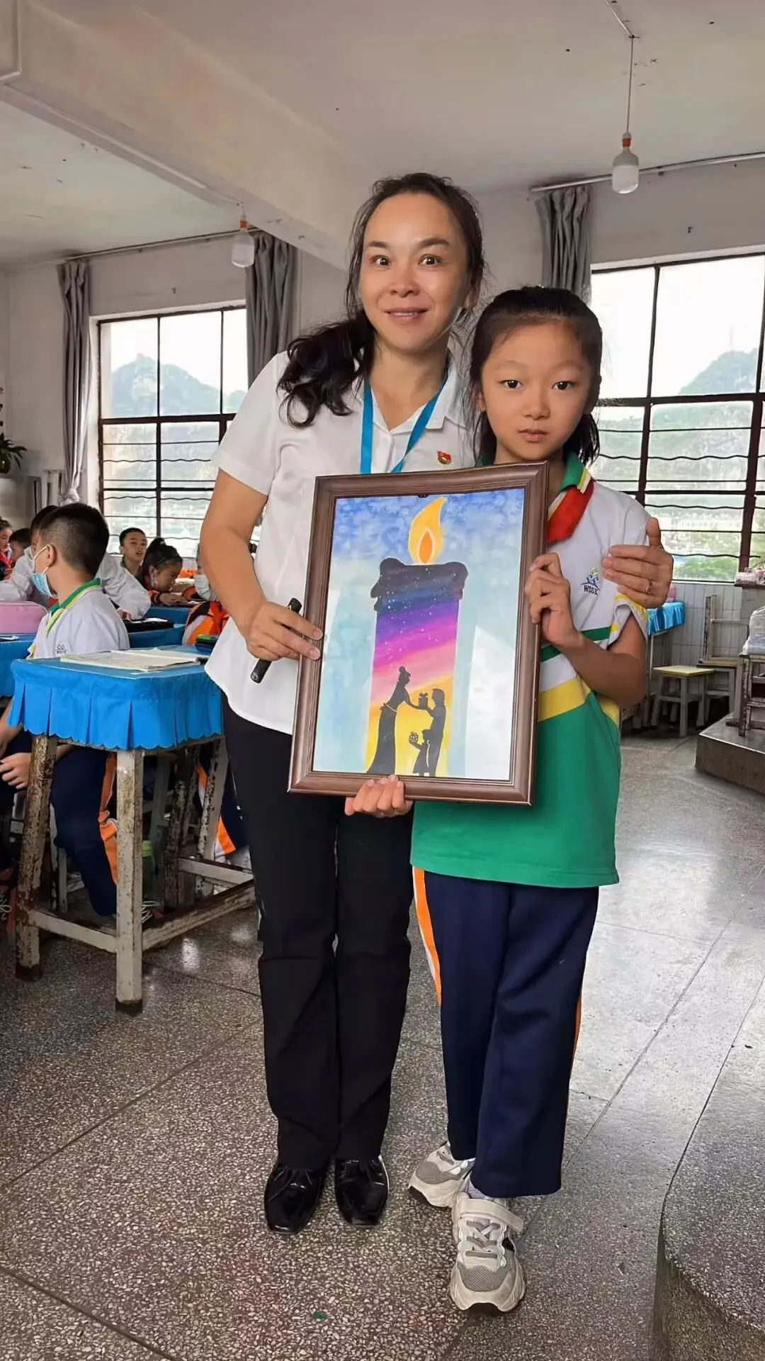 身边的好老师丨柏雁蓝：35年讲台情，用爱与坚守点亮教育之路_身边的好老师丨柏雁蓝：35年讲台情，用爱与坚守点亮教育之路_