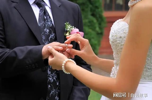 婆婆拿结婚礼钱怎么办__婆婆拿了我的嫁妆钱