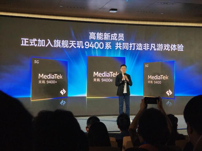 足球首发加替补多少人_足球首发加替补一共多少人_