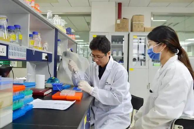 _导师压榨学生怎么办_导师侮辱人格