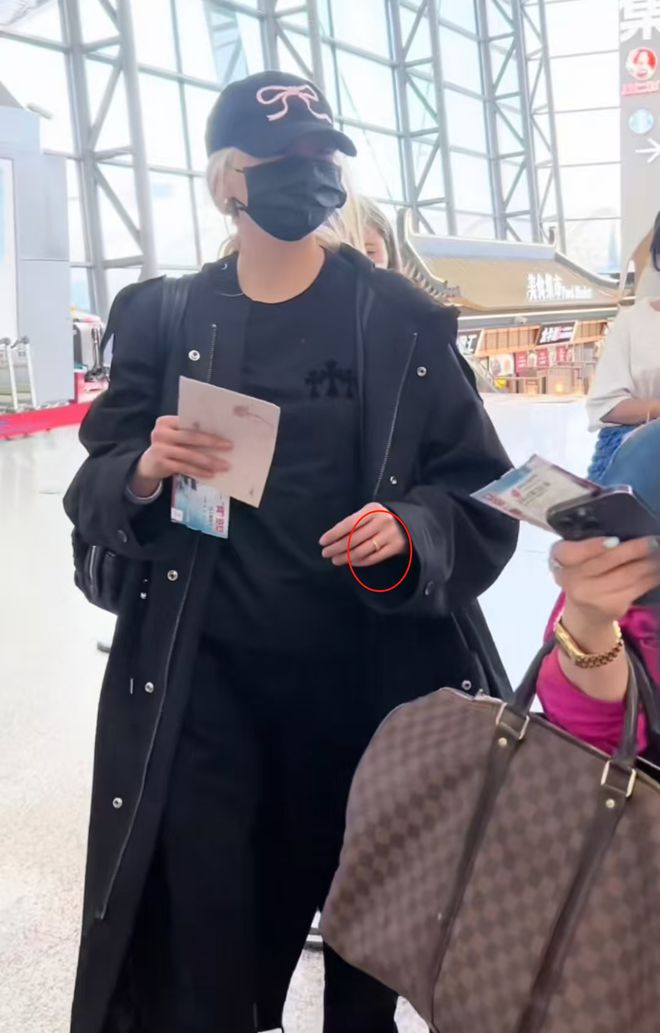 鹿晗求婚了吗__鹿晗戒指是什么牌子
