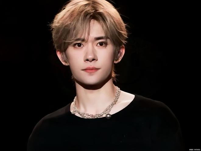 _粉丝看千玺myboo_千玺粉丝团口号是什么