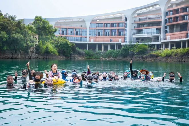 伯利兹蓝洞潜水危险_图兰奔潜水危险吗_