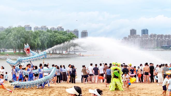 _消费热情高涨_消费市场“活力涌动热力十足”