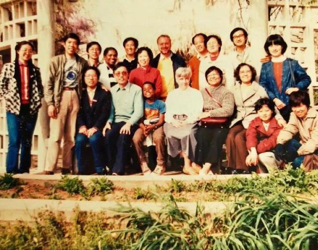 中国观众的钱太好赚？票价卖到2680的侃爷，终为他的傲慢付出代价_中国观众的钱太好赚？票价卖到2680的侃爷，终为他的傲慢付出代价_