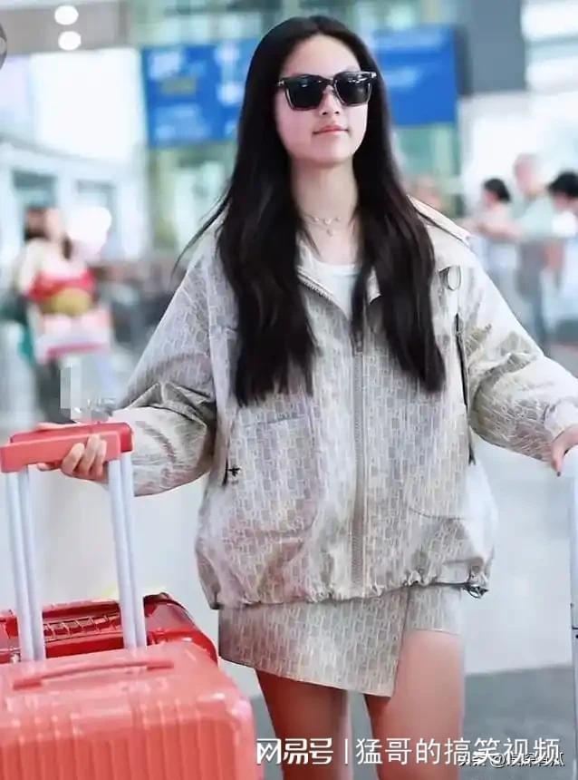 李湘也没想到，自己富养的女儿，挽救了前夫王岳伦岌岌可危的口碑_李湘也没想到，自己富养的女儿，挽救了前夫王岳伦岌岌可危的口碑_
