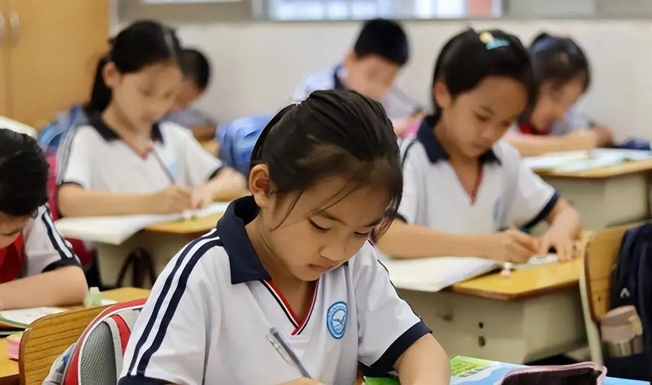 _资深班主任：学习「后劲足」的孩子，多是来自这4种家庭_资深班主任：学习「后劲足」的孩子，多是来自这4种家庭