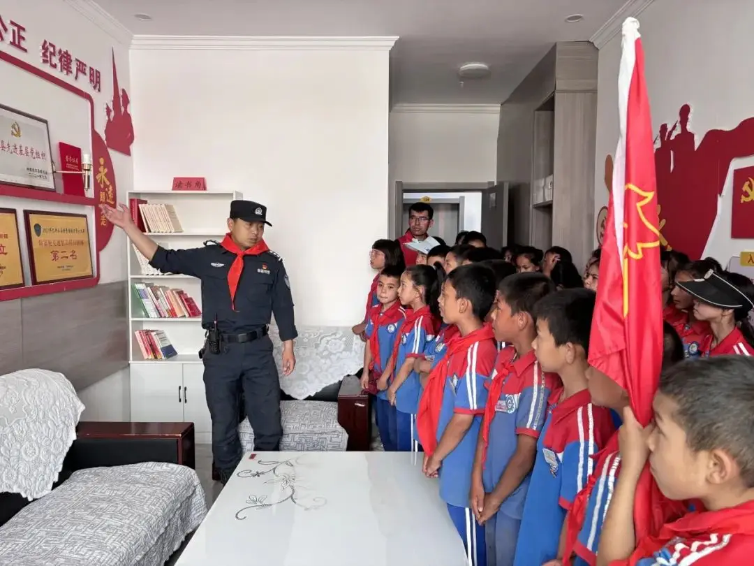 _少年警训_少年警校训练内容