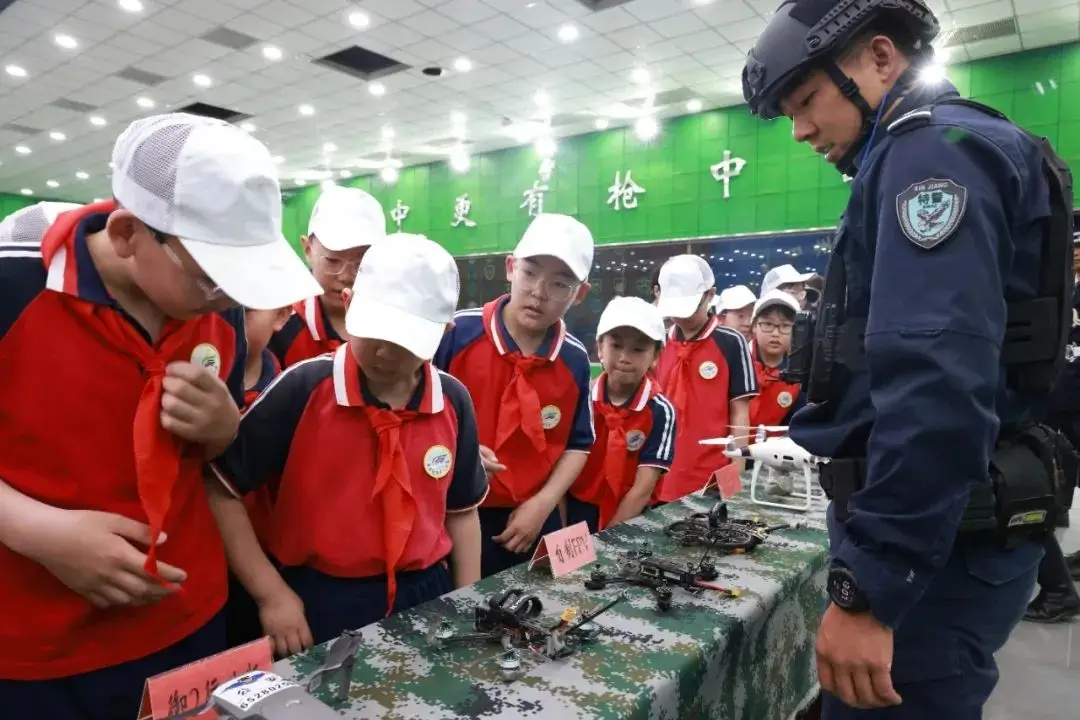 少年警校训练内容_少年警训_