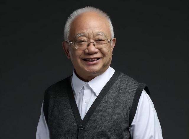 83岁核弹老人的一生：妻女精神分裂，儿子智力残疾_83岁核弹老人的一生：妻女精神分裂，儿子智力残疾_