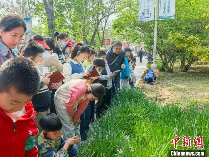 _南开教授艾跃去世_行走于草木之间