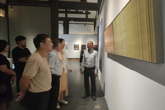 福建陶瓷艺术__福州瓷器