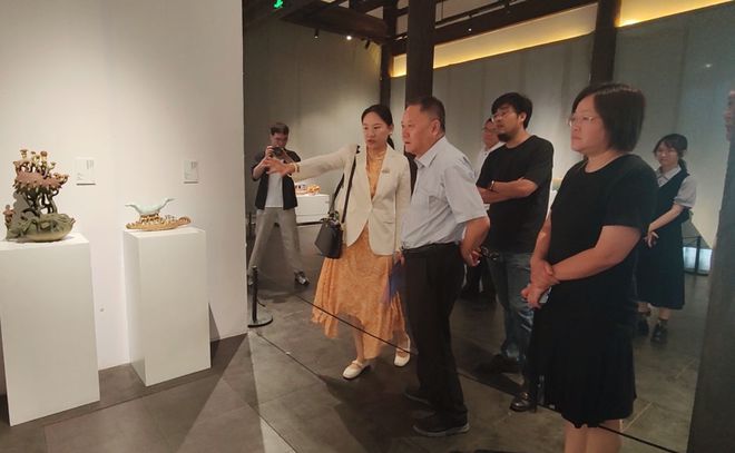 福建陶瓷艺术_福州瓷器_