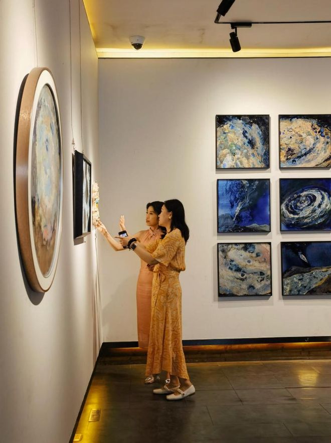 福建陶瓷艺术__福州瓷器