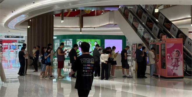 _百万拍卖、全球疯抢，Labubu如何成为一代顶流？_百万拍卖、全球疯抢，Labubu如何成为一代顶流？