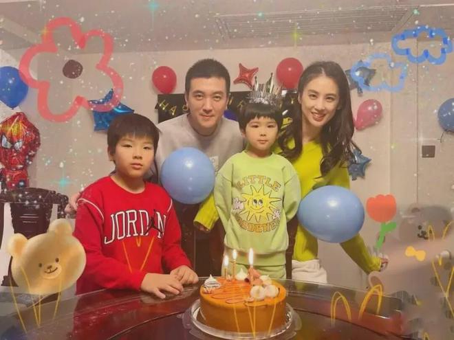 杨子跟黄圣依的故事__杨子黄圣依相差几岁