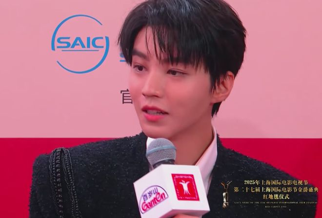 杨幂王俊凯综艺节目_杨幂王俊凯cp文_