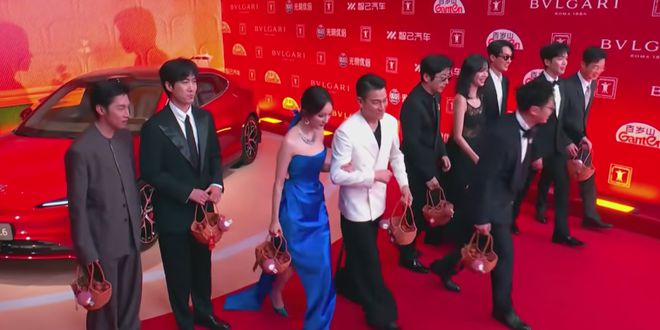 杨幂王俊凯cp文_杨幂王俊凯综艺节目_